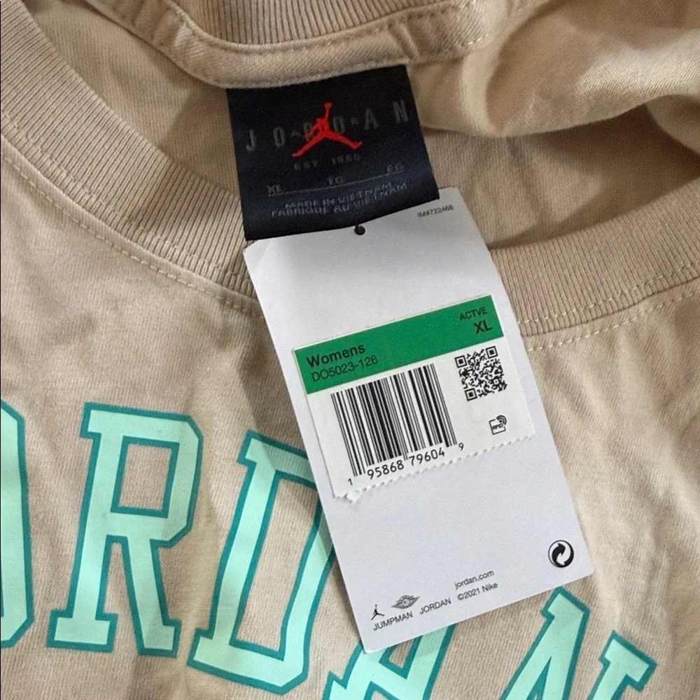Jordan Women's (Her)itage Tank Top in the Sanddrift/Mint Foam Size XL